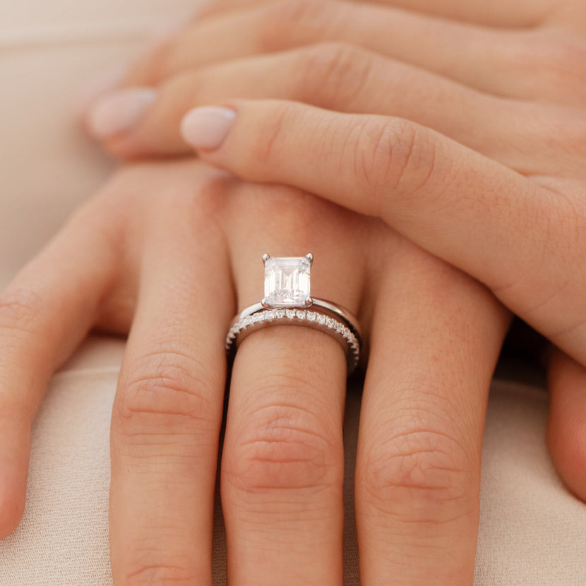 Emerald Cut Solitaire Ring 2ct (Silver)