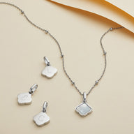 Pearl Clover Necklace (Silver)