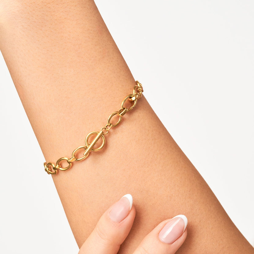 Black Essence Watch & Chain Bracelet Set (Gold)