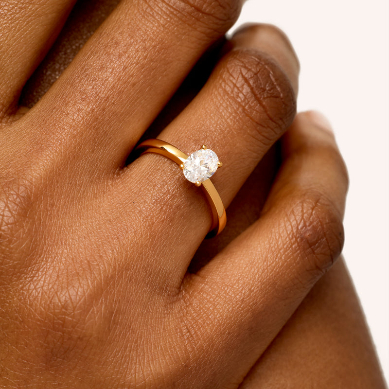 Oval Cut Solitaire Ring 1ct (Gold)
