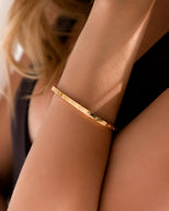 Crystal Heart Bangle (Gold)